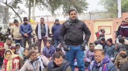 एंटी करप्शन टीम के खिलाफ यूपी लेखपाल संघ का धरना-प्रदर्शन, बोले- उत्पीड़न
बर्दाश्त नहीं करेंगे - image