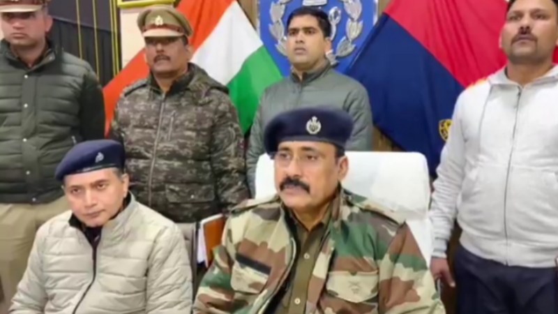 घटना की जानकारी देते पुलिस उपायुक्त सेंट्रल दिनेश त्रिपाठी