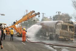 CM के पहुंचने पर भी हो रहा था गैस रिसाव, वैज्ञानिक बोले- पत्रिका में छपी रिपोर्ट
सही; निदेशक ने पढ़ी ही नहीं - image