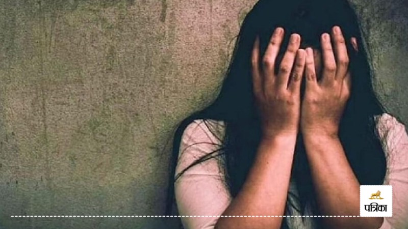 Mother and daughter injured for protesting against teasing in Sambhal