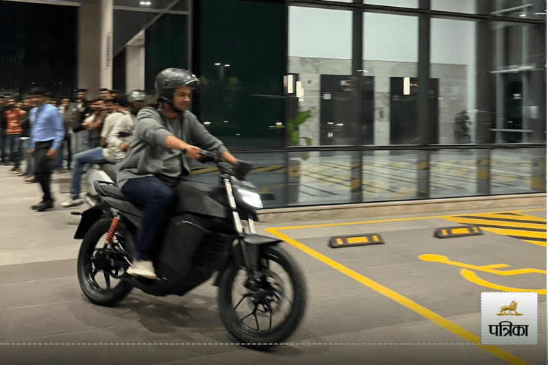 Ola Electric Roadster Bike