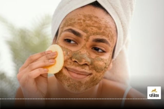 Remove dead skin by scrubbing