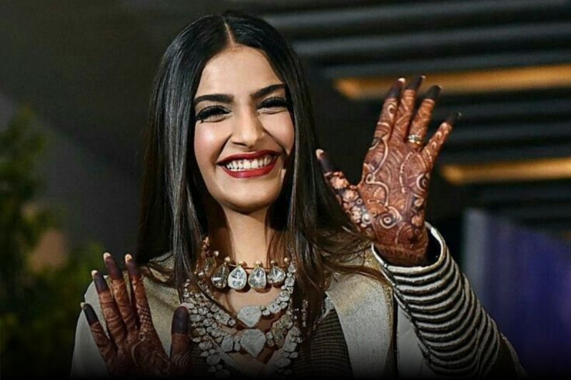 Sonam Kapoor Ethnic Dress