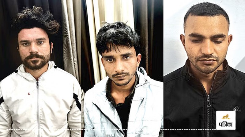 Three miscreants waved guns publicly in Moradabad