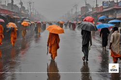 UP Rain Alert: ईरान से आ रहे पश्चिमी विक्षोभ की वजह से महाकुंभ में कड़केगी बिजली
और होगी बारिश  - image