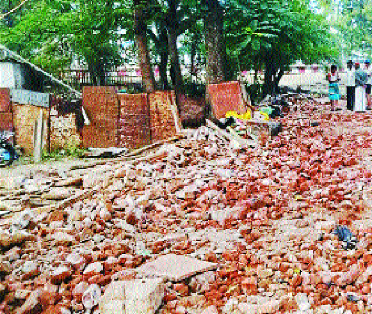 माफिया के दुस्साहस से ज्यादा घातक अफसरों की प्रभावहीन कार्यशैली