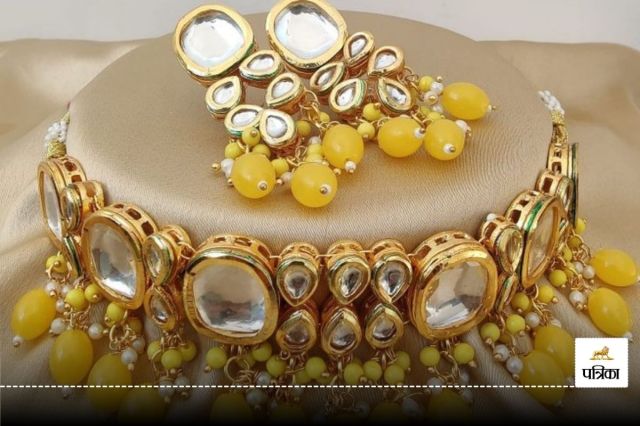 Yellow Kundan Choker Set