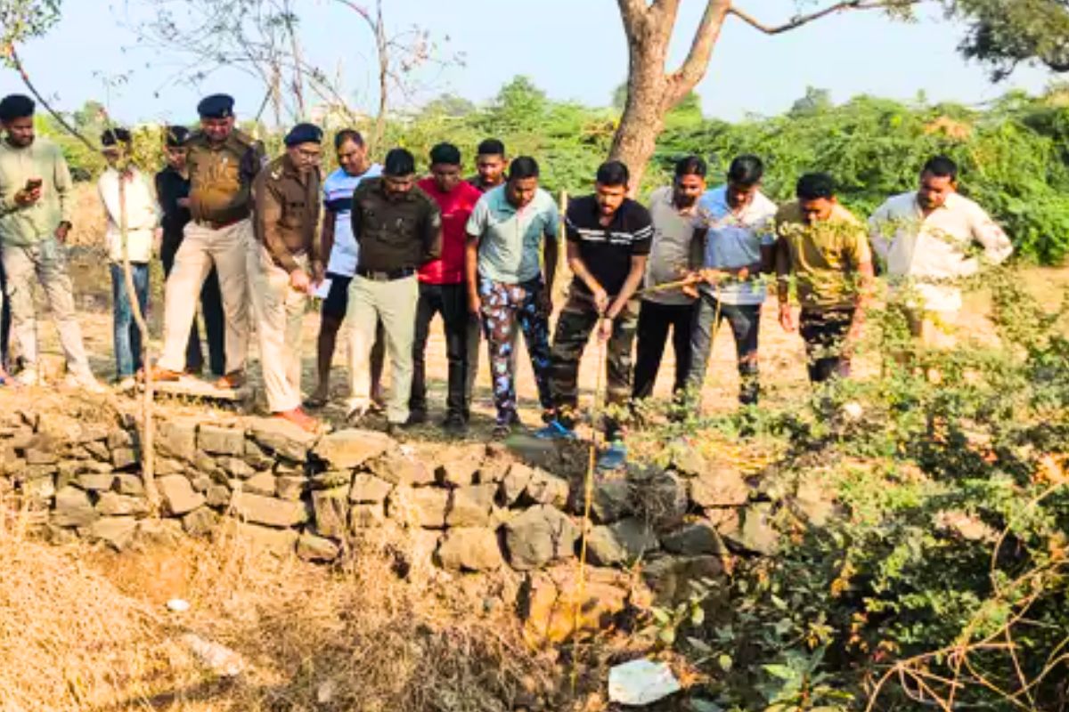 एक झगड़े से परिवार तबाह, पति-पत्नी की मौत, बच्चा हुआ अनाथ