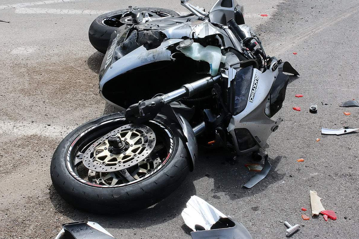 bike car accident in bikaner