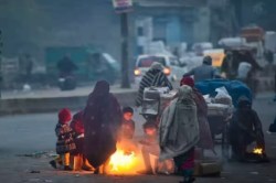 CG Winter Weather: कारोबार पर भी पड़ रहा ठंड पड़ रहा असर, समय से पहले बंद हो रही
शहर की दुकानें - image