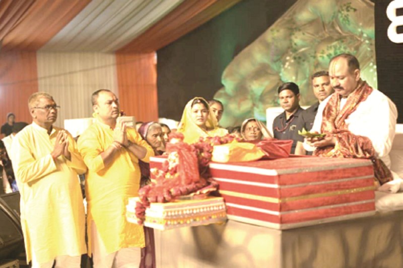 Pandit Pradeep Mishra