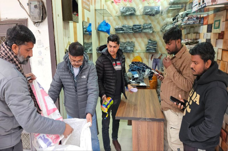 Raid on 15 shops in Sriganganagar, 58 charkhas recovered, challan of six