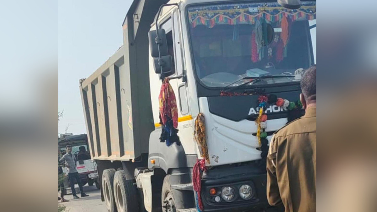 dumper accident in jhalawar