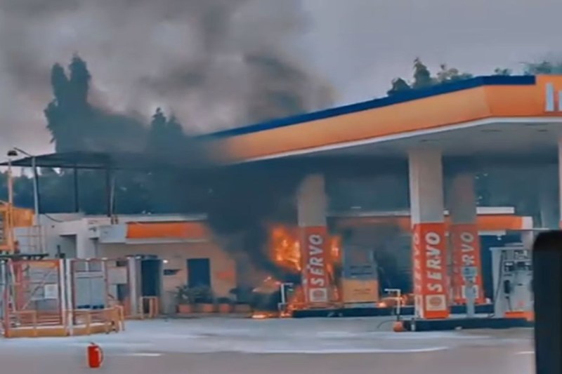 fire at petrol pump