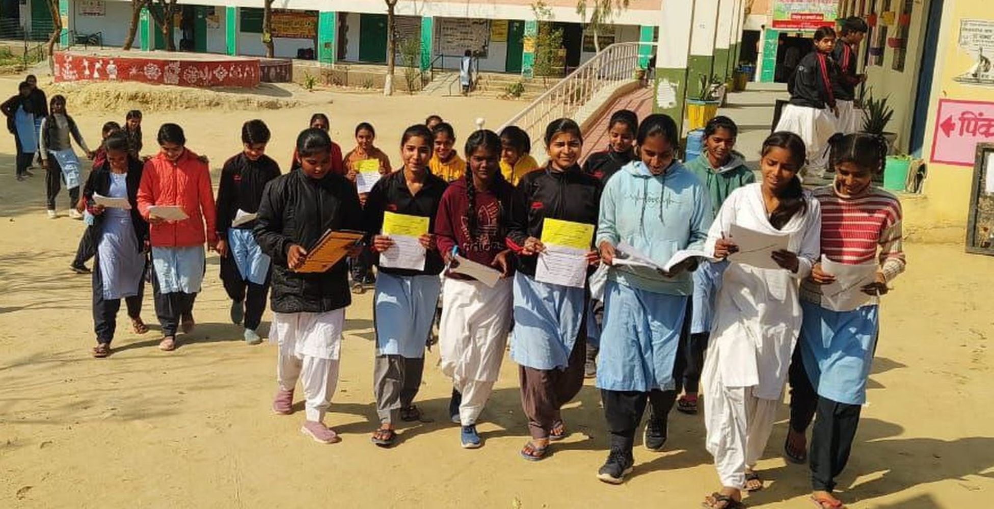 चार साल लगातार छात्रवृत्ति हासिल करने की बढ़ रही चाह, परीक्षा में दिखा रहे रूचि