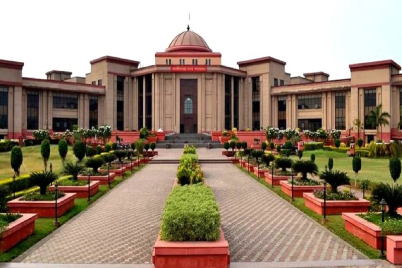 छात्रा का साल खराब! MBA में प्रवेश के बाद निकाला कॉलेज से... कोर्ट ने कहा- ब्याज के साथ दें पूरी फीस