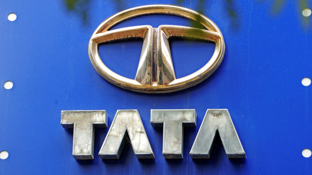 Tata Motors Shares Price