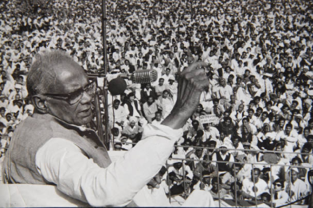 jai prakash narayan ek sabha me file photo