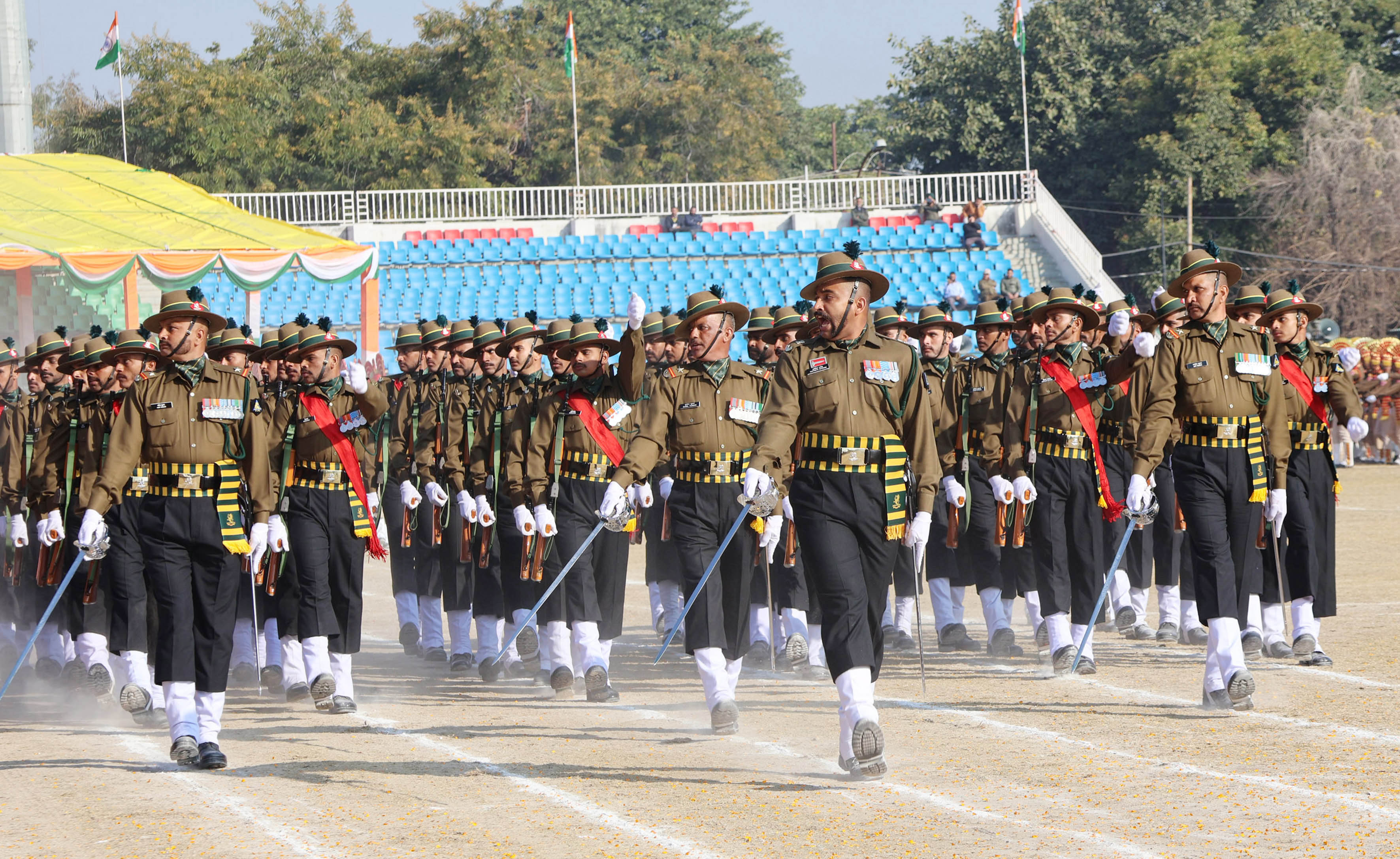 Republic Day celebration : सेना और jammu kashmir पुलिस के जवानों का फुल ड्रेस
रिहर्सल