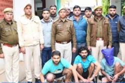 राजस्थान पुलिस ने 6 हजार KM का पीछा कर बदमाशों को पकड़ा, पेड़ा व्यापारी पर की थी
फायरिंग - image