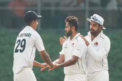 Ranji Trophy 2024-25: जम्मू कश्मीर ने रोहित, यशस्वी और रहाणे जैसे दिग्गजों से
लैस मुंबई को पांच विकेट से हराया, शार्दुल ठाकुर का शतक बेकार - image