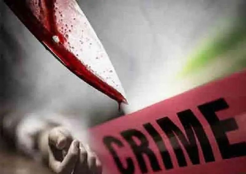 घटना के बाद से पुलिस महिला के फरार पति की तलाश में है। पुलिस से मिली जानकारी के अनुसार मामले में शीघ्र ही खुलासा किया जा सकता है।