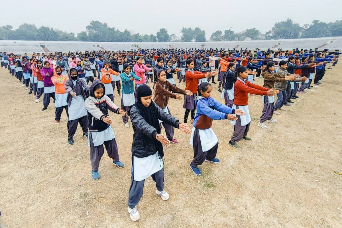 VIDEO: गणतंत्र दिवस की तैयारियां जोरों पर, स्कूली बच्चों ने किया पूर्व अभ्यास