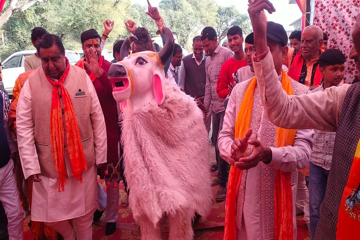 VIDEO: शिव पार्वती विवाह का प्रसंग सुनकर भाव-विभोर हुए श्रद्धालु