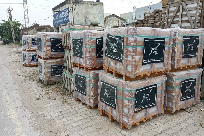निर्यात के लिए पैकिंग में रखा कोटा स्टोन