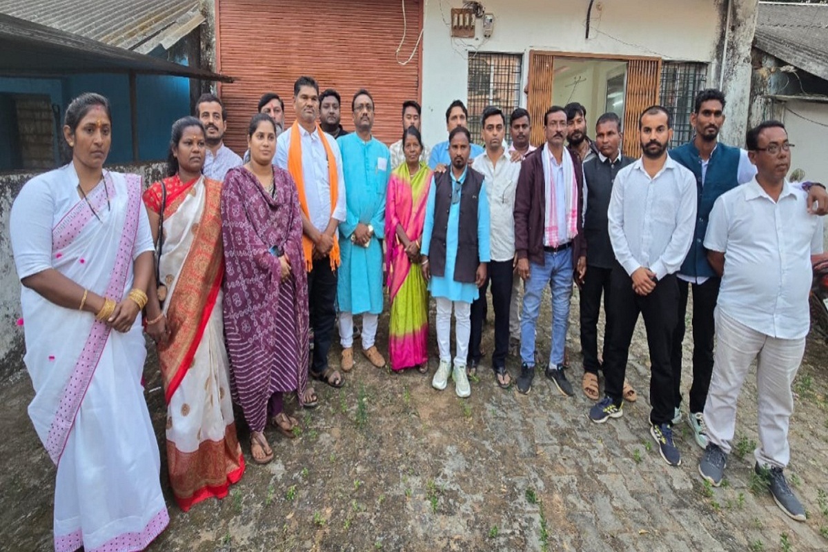 BJP को तगड़ा झटका! छत्तीसगढ़ निकाय चुनाव से पहले पूर्व जिलाध्यक्ष समेत इन 18 कद्दावर नेताओं छोड़ी पार्टी, लगाए ये गंभीर आरोप