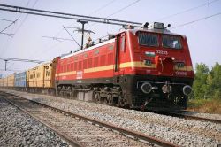 Indian Railways: नए साल में यात्रियों के लिए गुड न्यूज, राजस्थान के 6 जिलों को
मिलेगी सेमी हाई स्पीड रेलपथ की सौगात - image