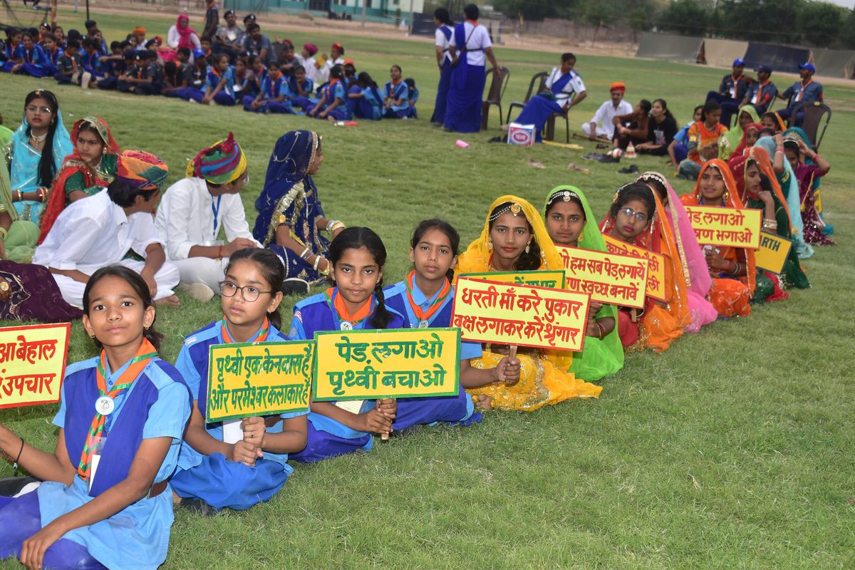 जिला स्तरीय डायमंड जुबली स्काउट एवं गाइड प्रतियोगिता रैली में सांस्कृतिक
प्रस्तुतियां