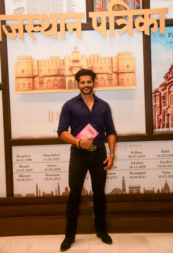 Actor karanveer Bohra in jaipur