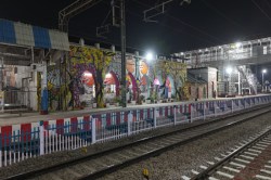 Railway: प्रयागराज में श्रद्धालुओं की भारी भीड़, 11 ट्रेनें लखनऊ डायवर्ट - image