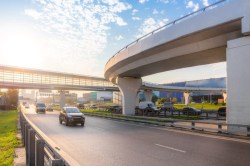 Lucknow Flyover News: लखनऊ को मिला दो नए फ्लाईओवर और 114 विकास परियोजनाओं का
उपहार - image