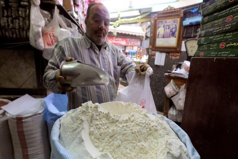 आटे के दाम में भारी उछाल, उपभोक्ता परेशान