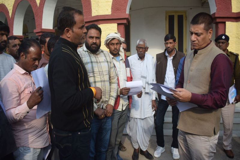 आइजी ने वन टू वन जाना घटनाक्रम, बोले- अपनी सीमा में रहकर सभी करें कार्य IG learned the developments one to one, said - everyone should work within their limits