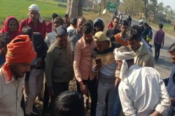 Gonda Accident: गोंडा में भीषण सड़क हादसा, ससुर- दामाद की दर्दनाक मौत, बेटी घायल - image