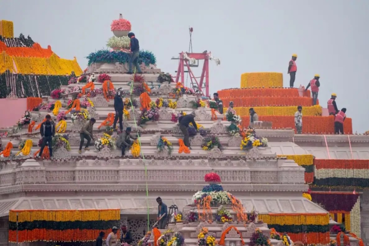 Ramlala Temple: अयोध्या में राम मंदिर का निर्माण कुंभ के चलते 25 दिन हुआ बन्द,
मार्च नहीं अब इस माह में पूरा होगा निर्माण