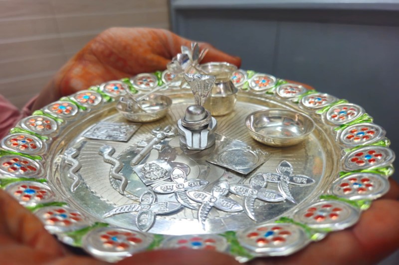 महाशिवरात्रि पर चांदी के विशेष पूजन सामग्री की मांग बढ़ी