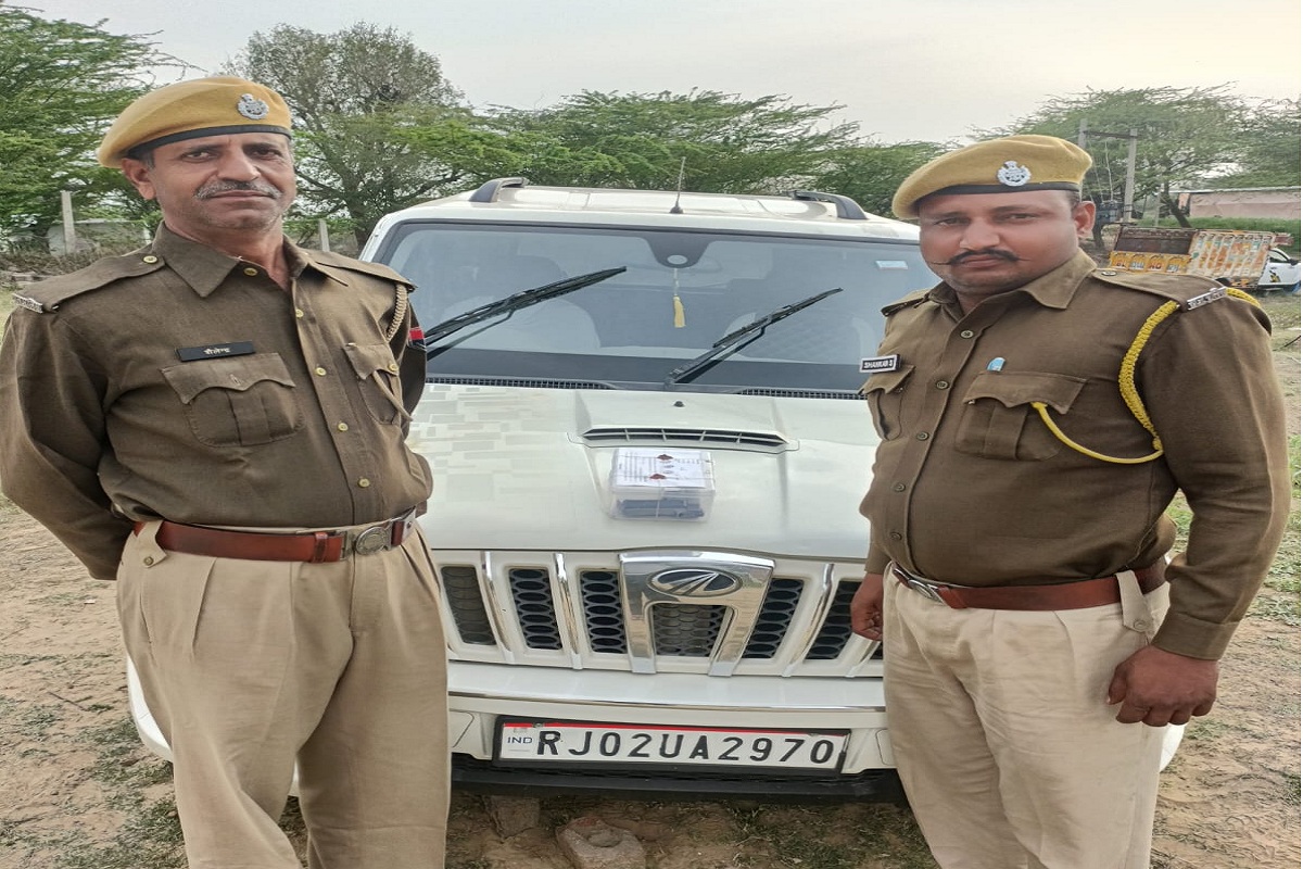 Police Action : अवैध हथियारों के खिलाफ पुलिस का शिकंजा: बासदयाल थाना पुलिस की
कार्रवाई