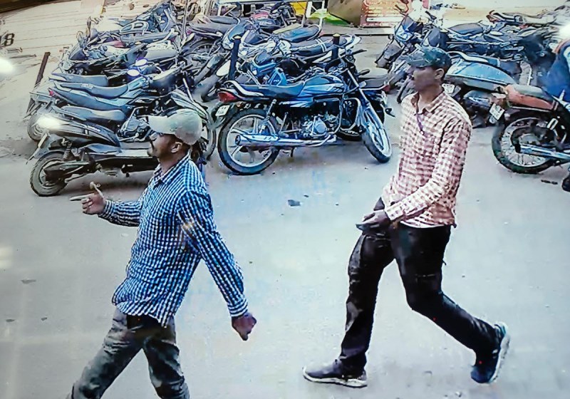 सीसीटीवी में नजर आए आरोपी