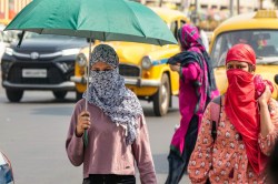 UP Weather Temperature: फरवरी में मार्च-अप्रैल जैसी गर्मी, तापमान ने बढ़ाई पंखों
की जरुरत - image