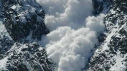 Uttarakhand Avalanche: उत्तराखंड में भीषण एवलांच, बर्फ में दबे 57 लोग, एयरफोर्स
बुलाई - image