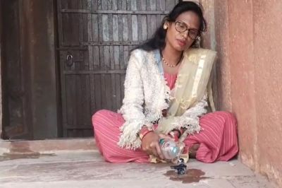 Claim of offering Gangajal at Taj Mahal on Mahashivratri, Hindu woman took Shivling inside Taj Mahal and offered Gangajal, video goes viral, questions raised on security arrangements, Tajmahal Video Viral