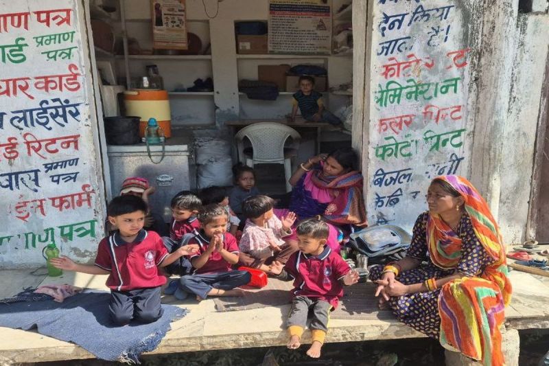 The government is giving only 750 rupees, the workers themselves are paying the rest of the fare