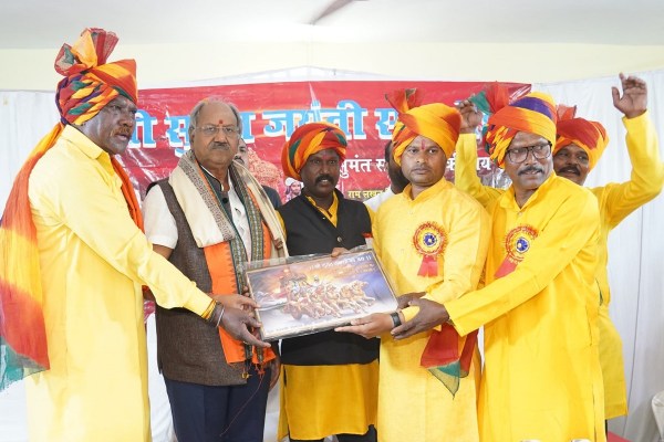 पूर्व कैबिनेट मंत्री बृजमोहन अग्रवाल