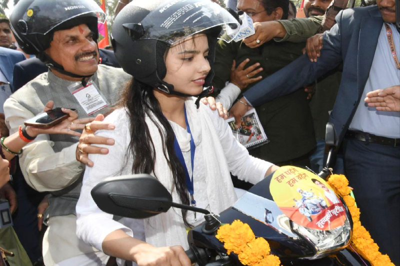 CM Mohan Yadav Scooty Ride