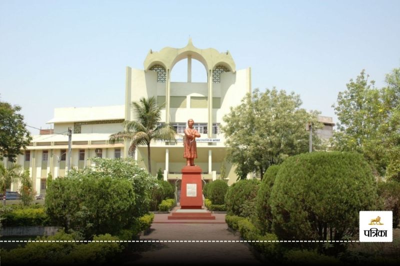 Raipur News: रविवि की मार्कशीट में नैक की स्पेलिंग गलत, छात्र संगठनों ने लगाए भ्रष्टाचार के आरोप