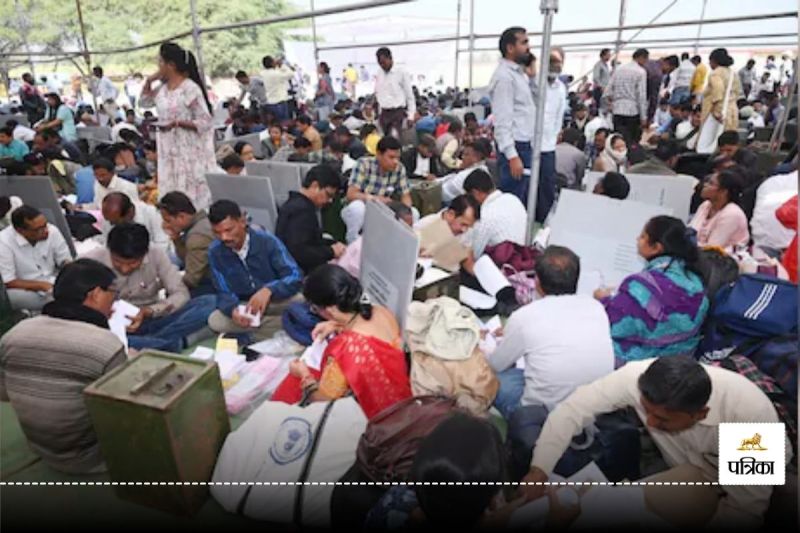 Kawardha Panchayat Chunav: एक साथ 17 अधिकारी-कर्मचारियों को नोटिस, इस मामले में कलेक्टर ने की कड़ी कार्रवाई, जानें वजह